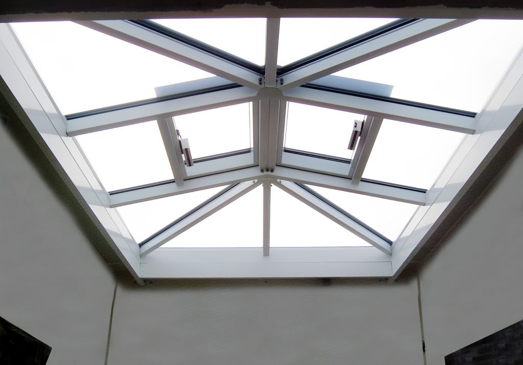 lucernario de cristal con ventanas distecalum almeria